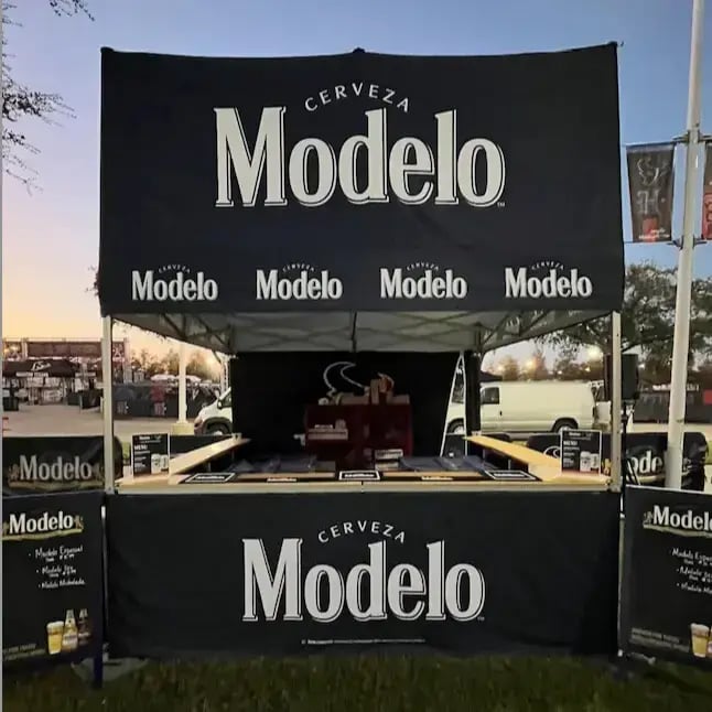 10x10 MONARCH STOREFRONT for Modelo