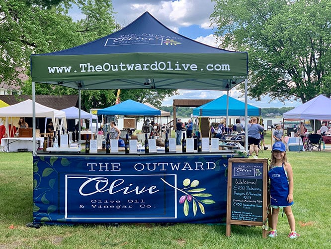 The Outward Olive 10x10 mightyTENT