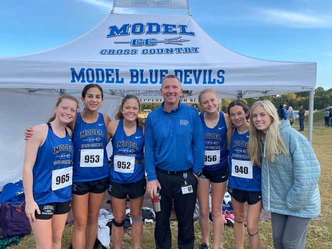 Model High School Cross Country 10x15 MONARCHTENT1