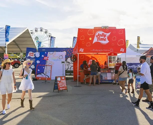 Jolly Time Popcorn Shares Samples At A Country Music Festival