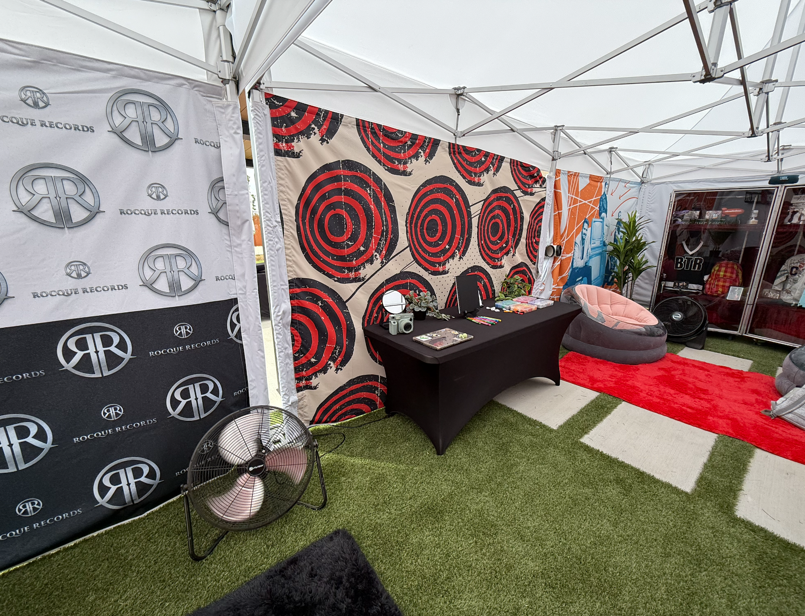 10x20 MONARCH_blockout walls