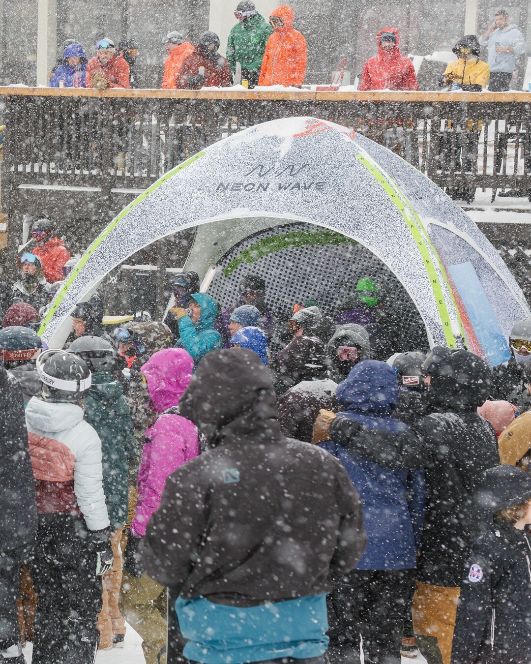 neonwave_snowstorm