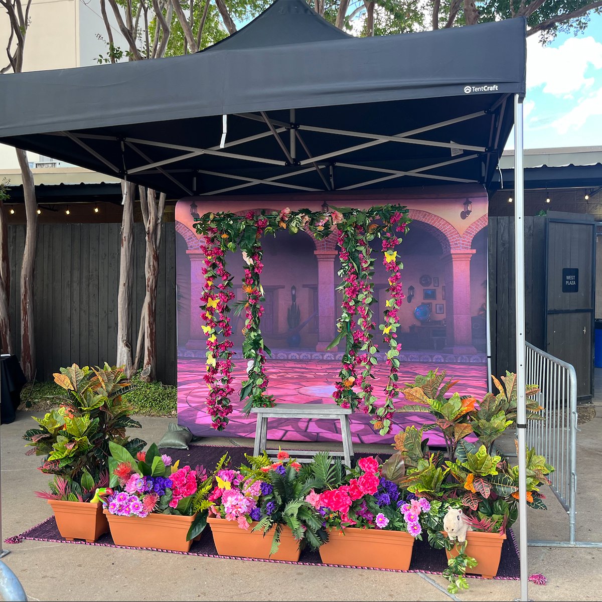 Photo Op For Encanto: The Sing Along Film Concert