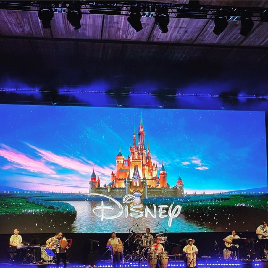 Photo Op For Encanto: The Sing Along Film Concert