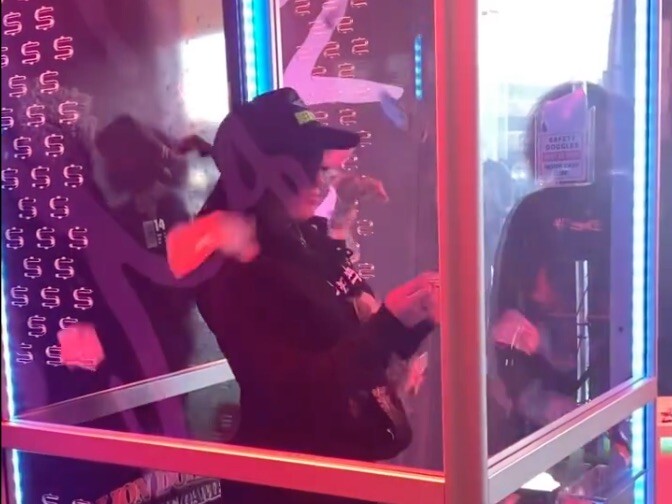 2Chainz Custom Shoebox Structure