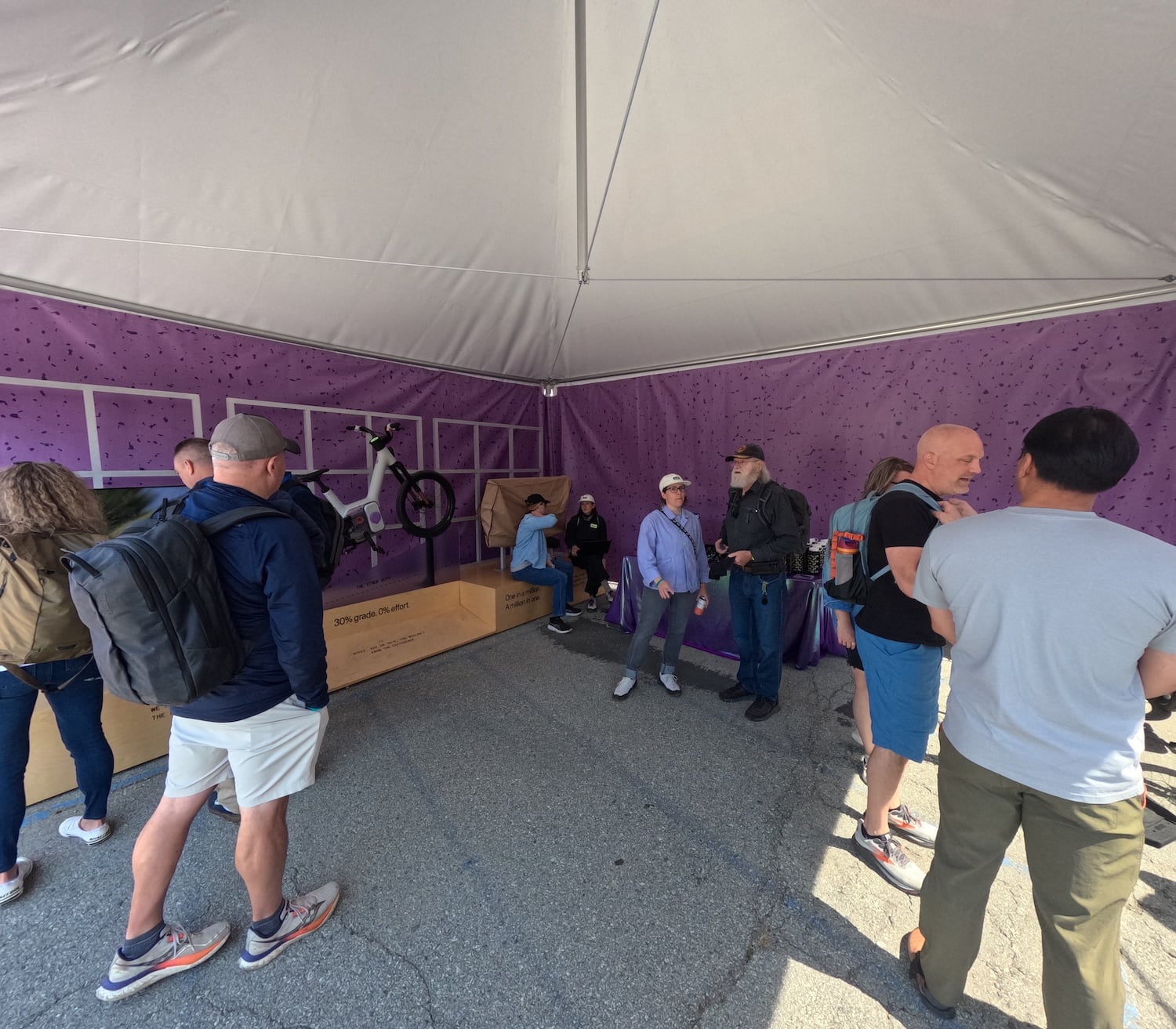 Custom Printed Walls and Room For Large Display Under The E-Series 20x20 Canopy
