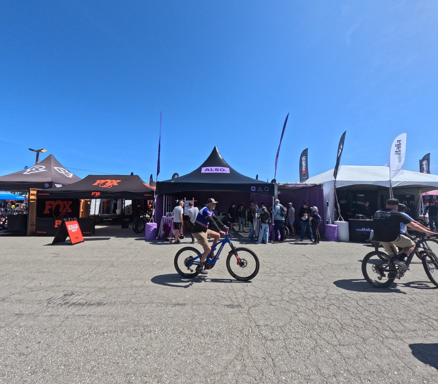 E-Series Frame Tent Height Compared to Neighbors