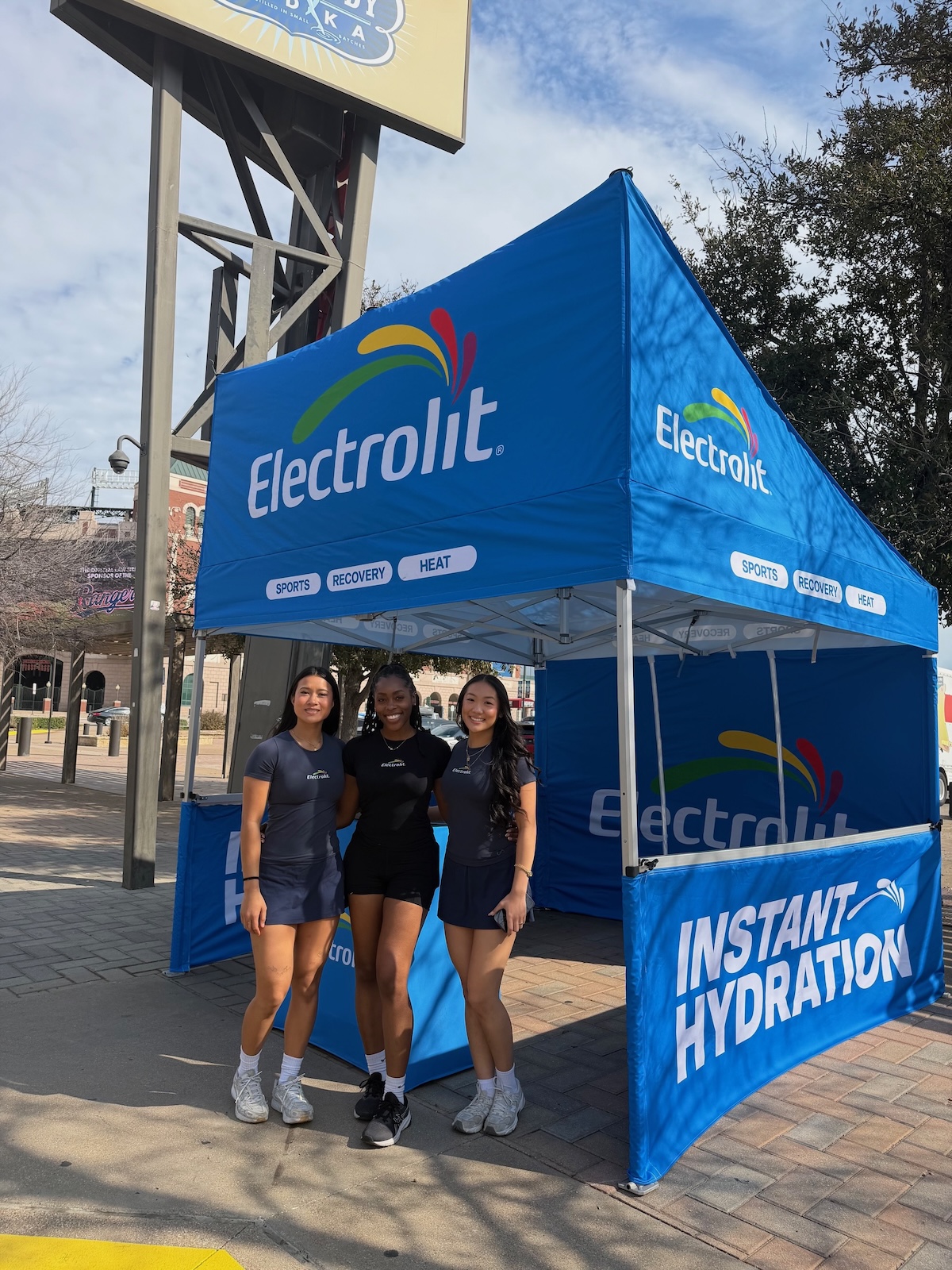 Electrolit Storefront Pop-Up Tent