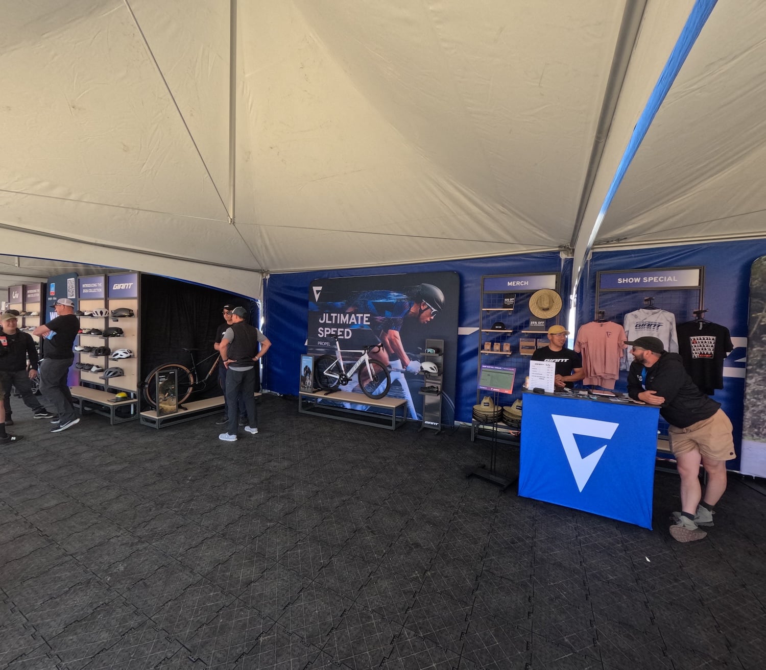 Giant Sea Otter Media Wall and mightyTable