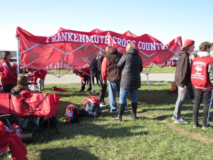 cross-country-team-tent03