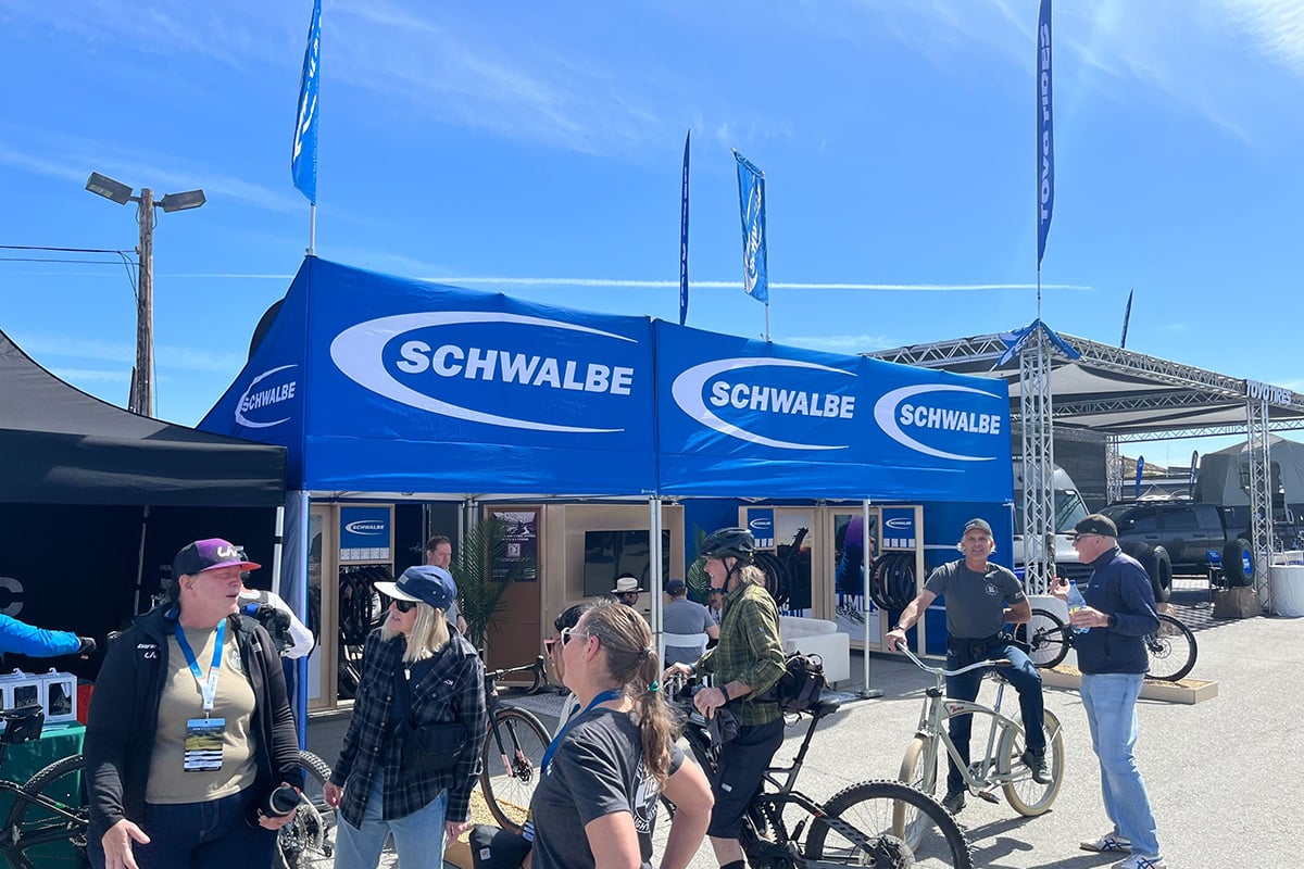 schwalbe_10x10_10x20_storefront_seaotter_sm-1