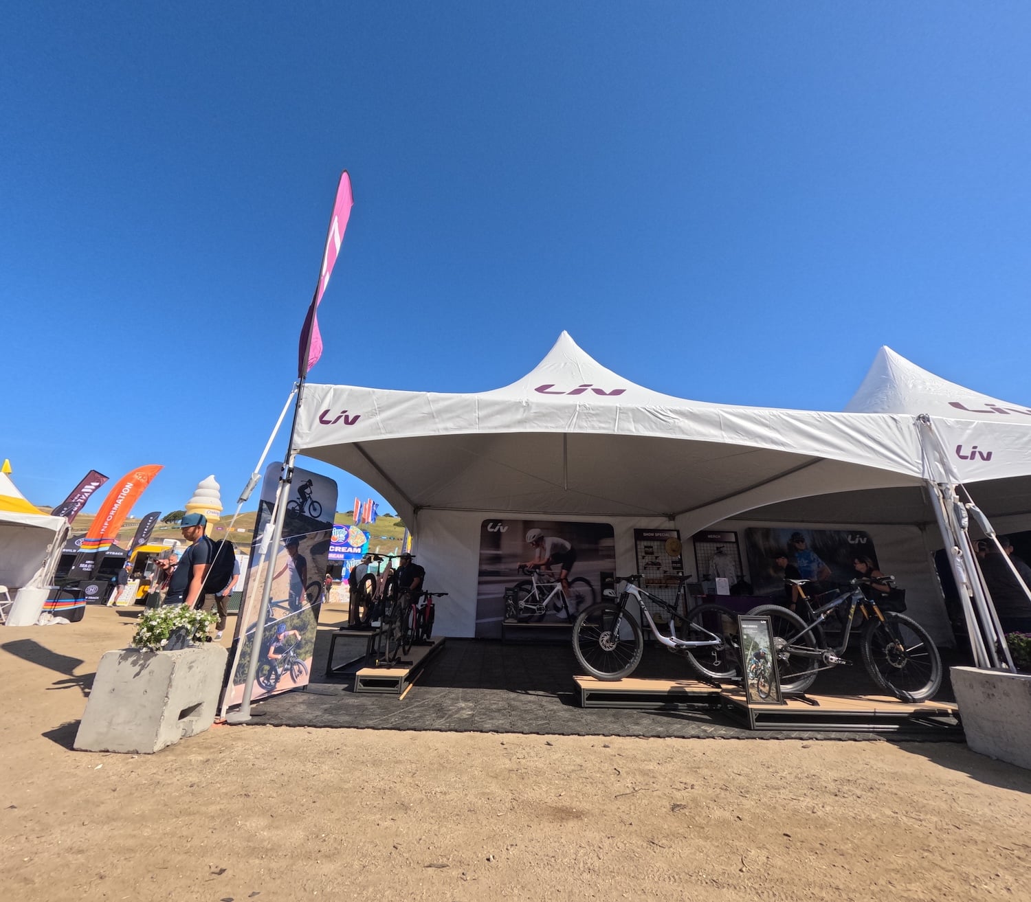 Liv Sea Otter E-Series Frame Tent With Roll Up Banner and Display Walls