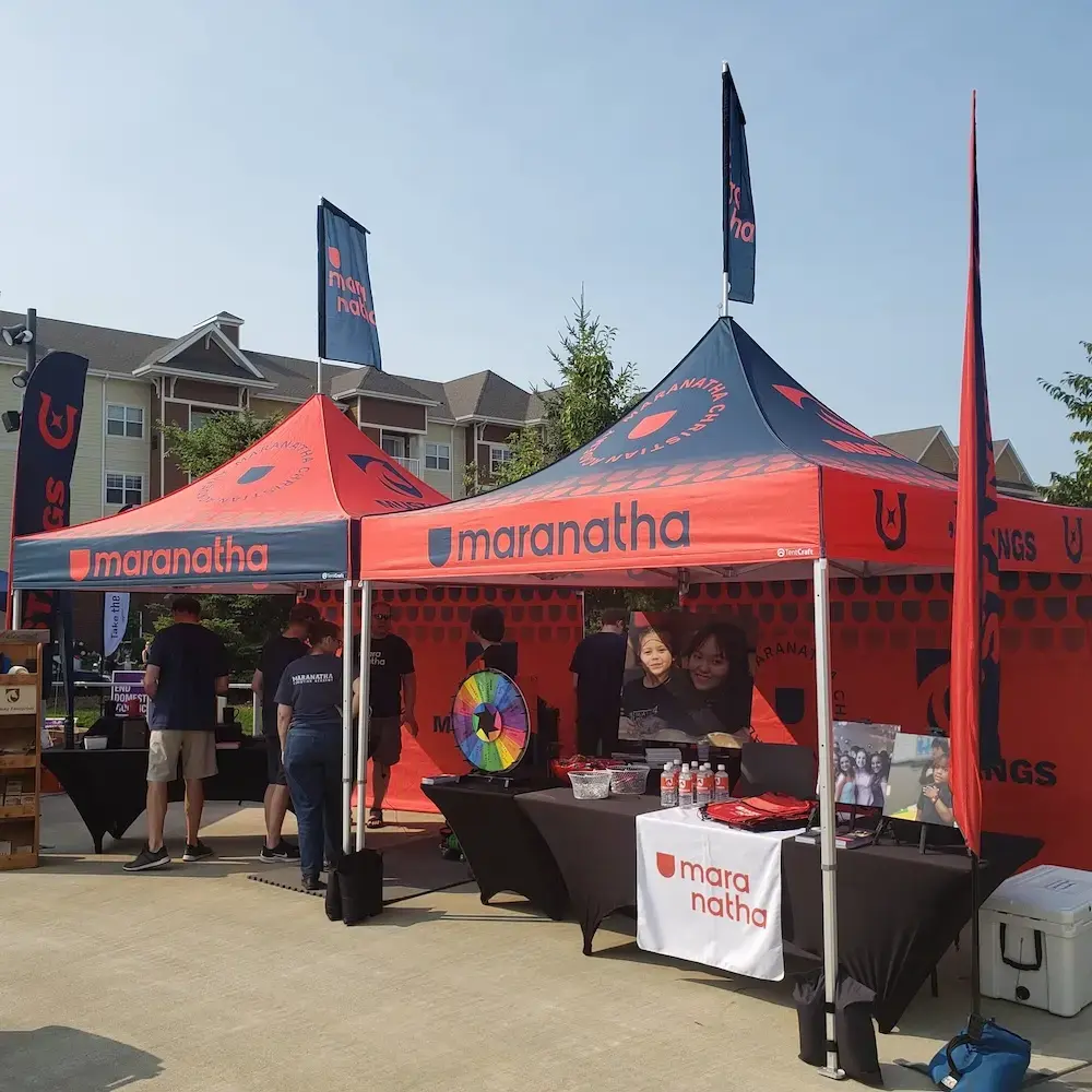 MONARCHTENT features the highest peaks in the industry and additional visibility with included custom-printed peak flags.