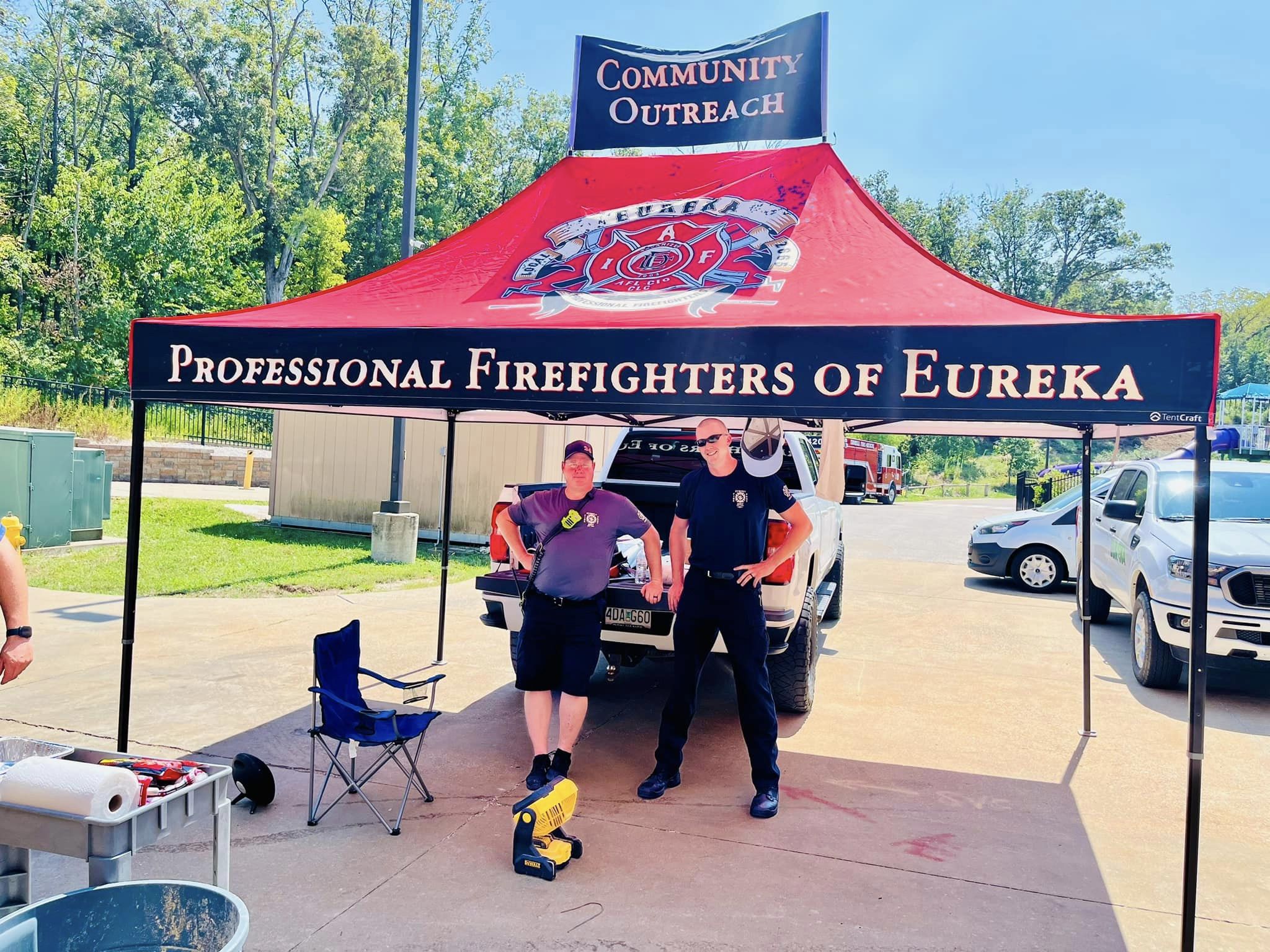 10x15 custom MONARCHTENT pop-up tent