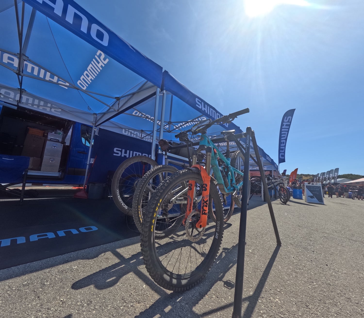 Shimano 10x10 MONARCHTENT Mechanic Shops