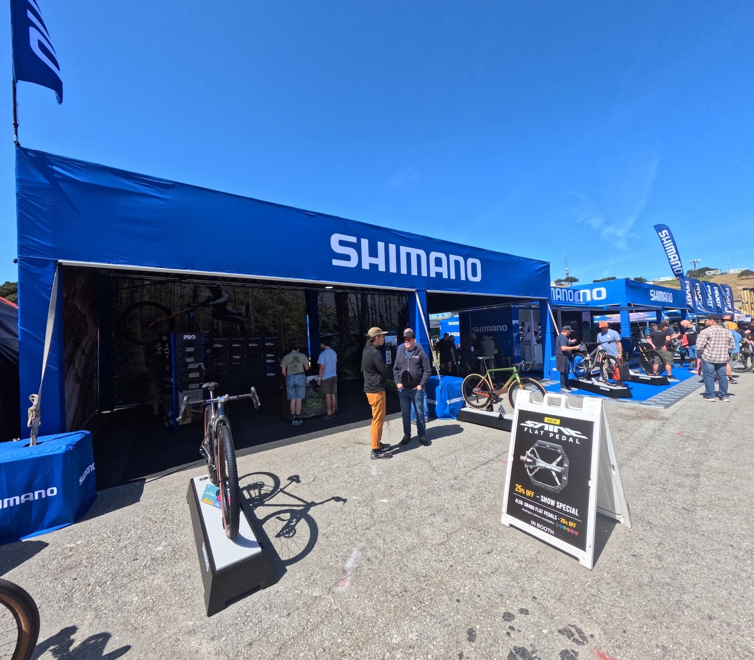 Shimano 20x40 Custom Truss Structures With Cycling Displays