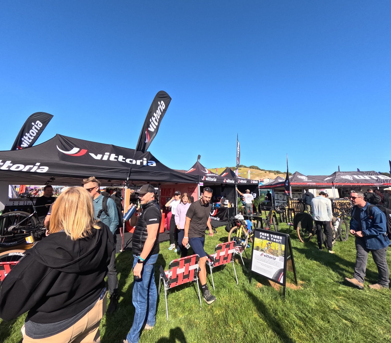 Vittoria mightyTENT Medium Duty Pop Up Tents by TentCraft