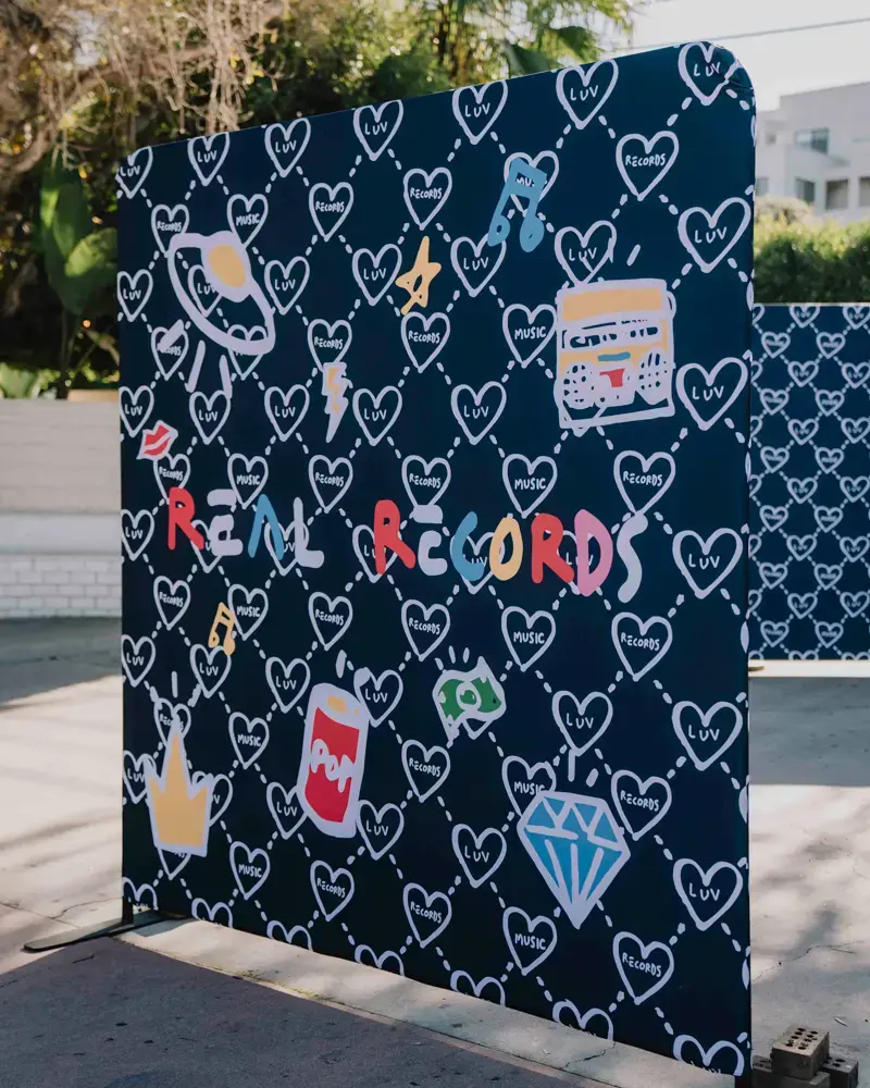 Custom Backdrop for Greater Than Distribution